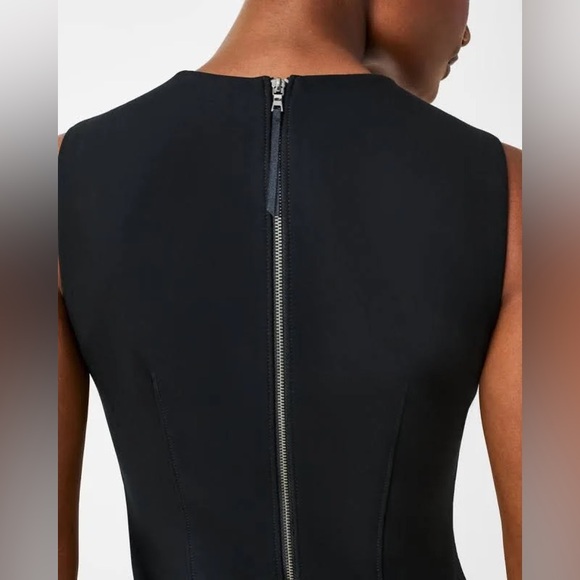 SPANX Perfect Fitted Dress 🖤 - Picture 7 of 13